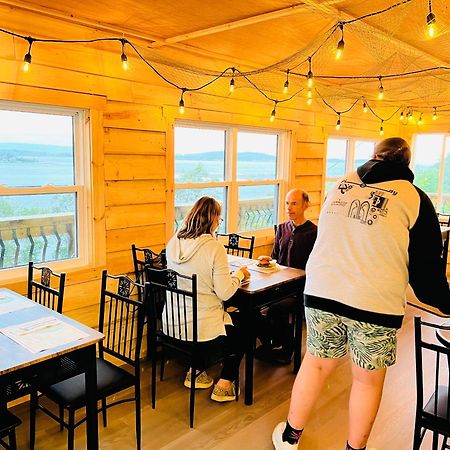 Knotty Pine Ocean Front Suite - Adults Only Ingonish Exteriör bild