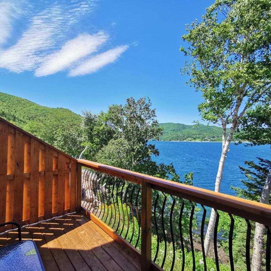 Knotty Pine Ocean Front Suite - Adults Only Ingonish Exteriör bild