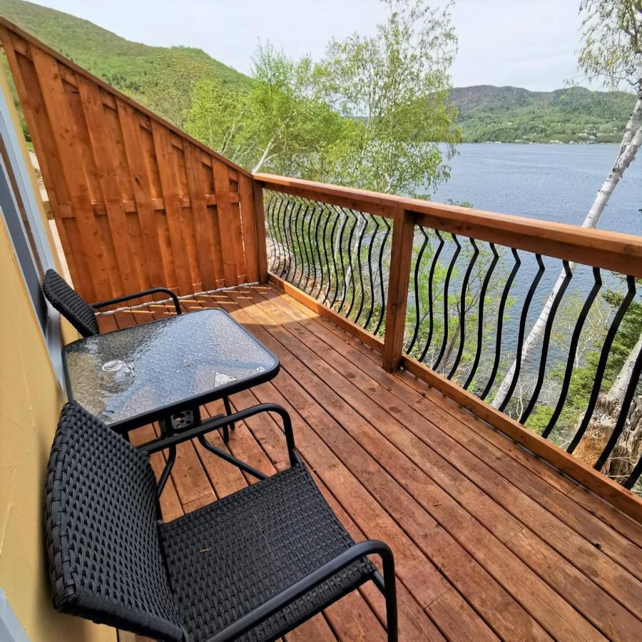 Knotty Pine Ocean Front Suite - Adults Only Ingonish Exteriör bild
