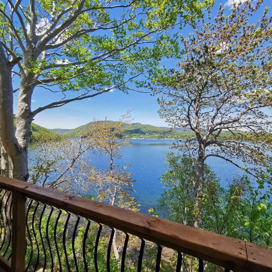 Knotty Pine Ocean Front Suite - Adults Only Ingonish Exteriör bild