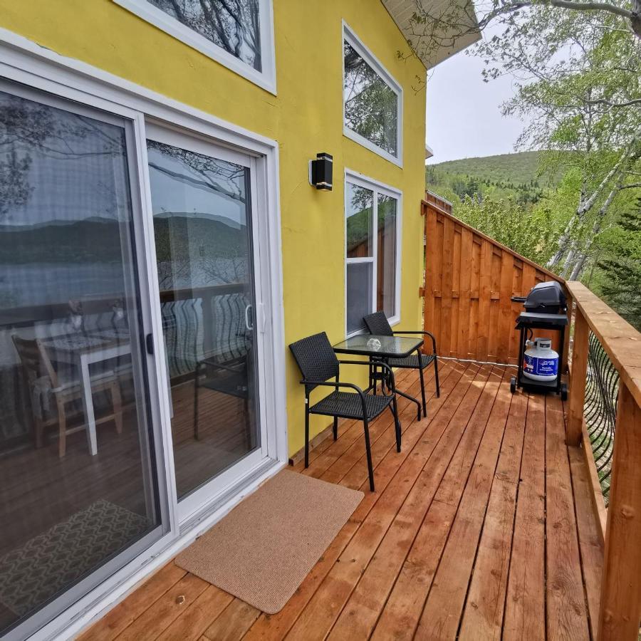 Knotty Pine Ocean Front Suite - Adults Only Ingonish Exteriör bild